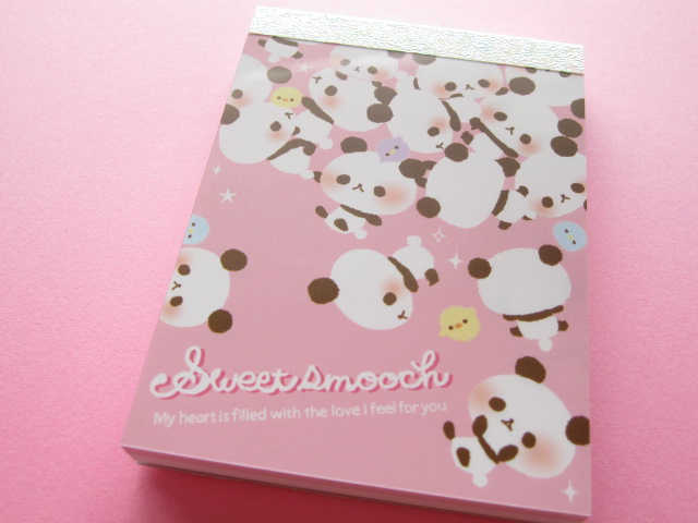 Photo1: Kawaii Cute Mini Memo Pad Q-LiA *Sweet smooch (90672) 