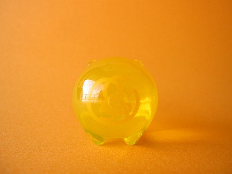 Photo1: Cute Butachu Mini Piggy Acrylic Mascot Toy *Yellow