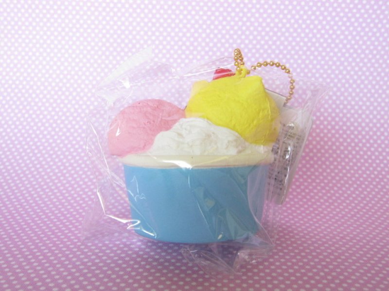 Photo3: Kawaii Cute Hello Kitty Lovely Sweets Squishy Keychain Charm Sanrio *Ice Cream Cup Lemon