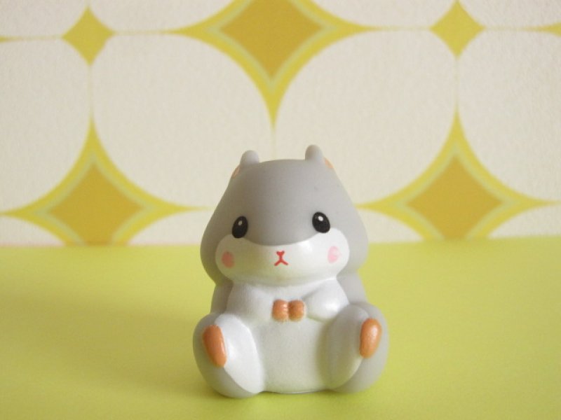 Photo1: Kawaiil Cute Korohamu Koron Mini Figure Doll *Gray (1)