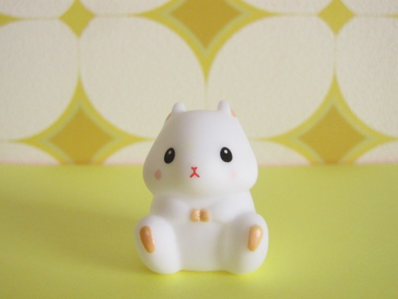 Photo1: Kawaiil Cute Korohamu Koron Mini Figure Doll *White (1)