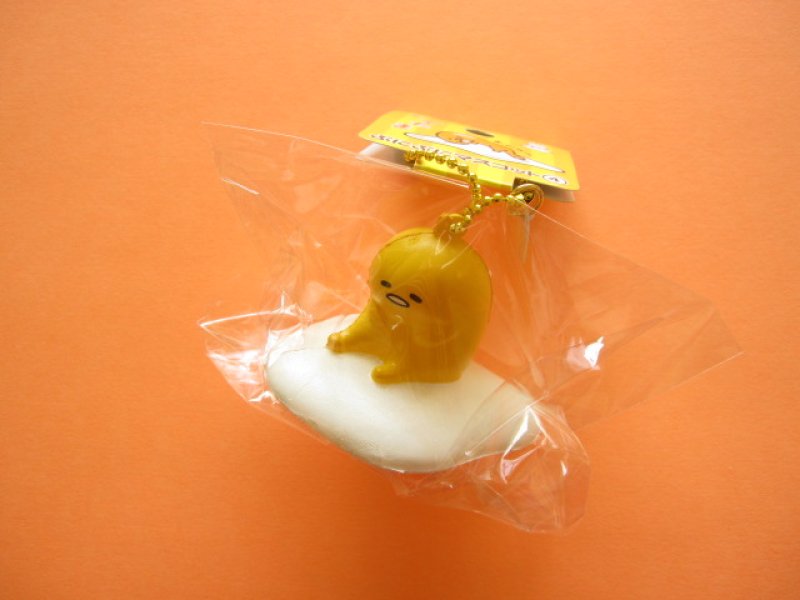Photo1: Kawaii Cute Gudetama Squishy Keychain Charm Sanrio Japan Exclusive *こっくり (GD02-1) (1)
