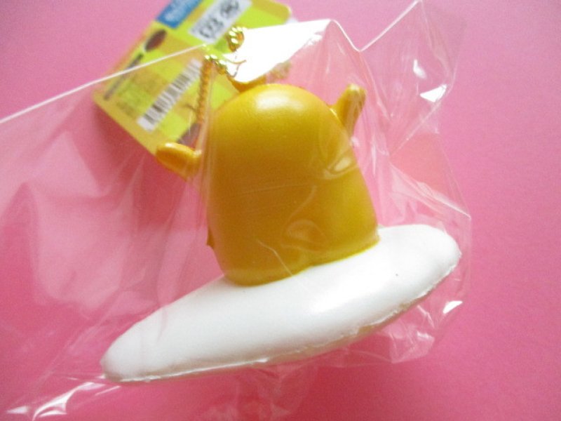 Photo3: Kawaii Cute Gudetama Squishy Keychain Charm Sanrio Japan Exclusive *パァ (GD02-３)