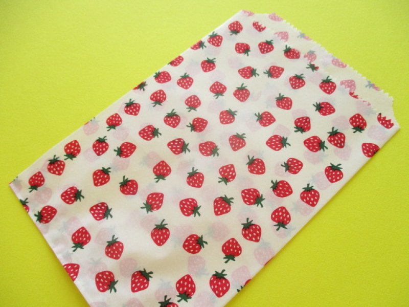 Photo1: 10 pcs Kawaii Cute Strawberry Design Flat Paper  Bags Set *Size M