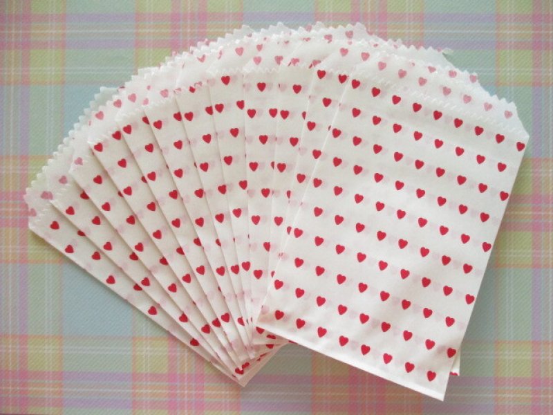 Photo1: 12 pcs Heart Design Mini Flat Paper Bags Set *Red Heart (1)
