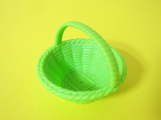 Photo: Miniature Plastic Basket *Green