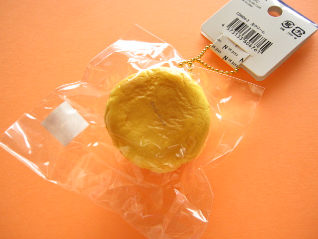 Photo: Cafe de N Squishy Keychain Charm Nic *Cream Puff Double Cream (CDN04-2)