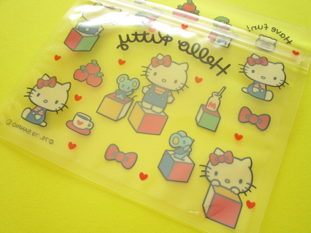 Photo: ４pcs Kawaii Cute  Hello Kitty  Medium Zipper Bags Set (ZBM-KTb)