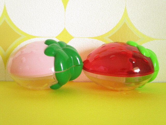 Photo: 2 pcs Kawaii Cute Mini Plastic Cases Set *Strawberry