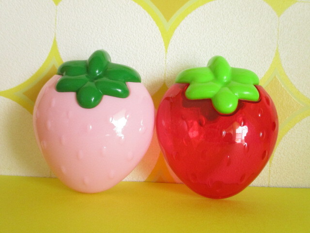 Photo1: 2 pcs Kawaii Cute Mini Plastic Cases Set *Strawberry